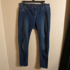 Straight Slim Jeans